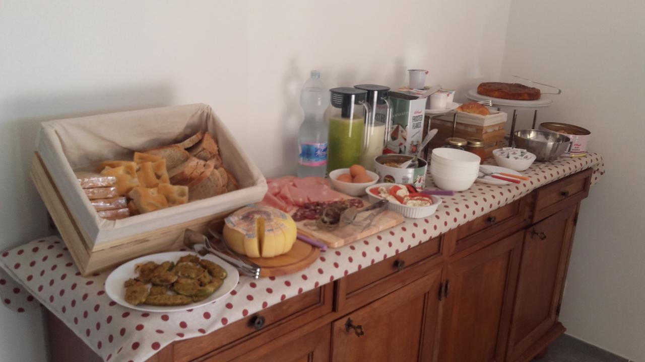 Il Ghiro Bed & Breakfast Levanto Bagian luar foto